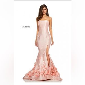Sherri Hill Blush Prom dress